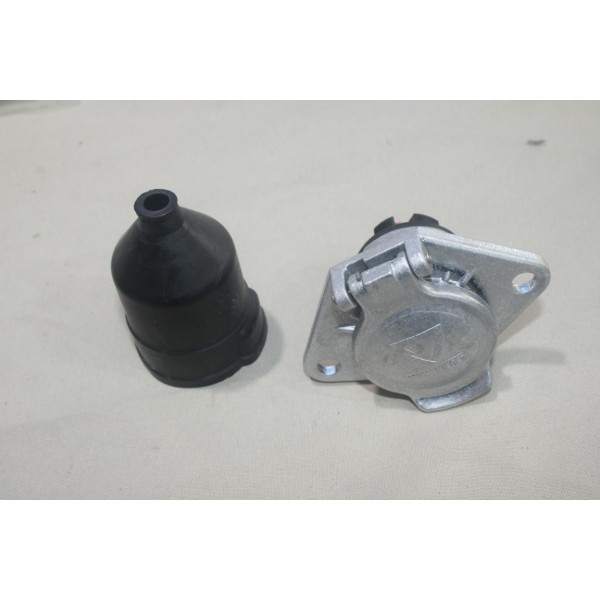 Prise electrique de remorque 7 poles 24V aluminium attelage Erich Jaeger 111081 
