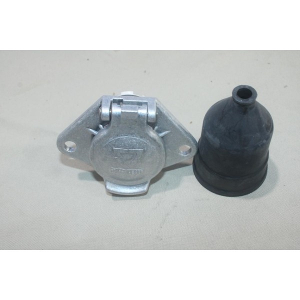 Prise electrique de remorque 7 poles 24V aluminium attelage Erich Jaeger 111083 