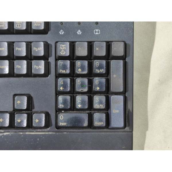 Clavier AZERTY occasion IBM SK-8820 prise PS/2 6 broches