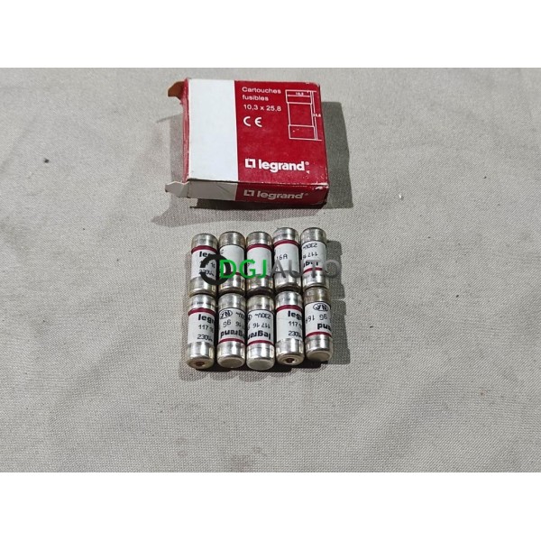 Lot de 10 fusibles 10.3 x 25.8 16A 230V Legrand 1011716