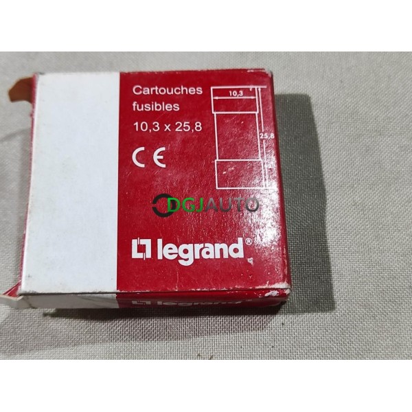Lot de 10 fusibles 10.3 x 25.8 16A 230V Legrand 1011716