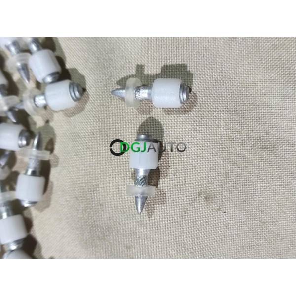 Boite + 70 pointes clous goujons M6 3.7mm X-EM6-11-12 FP8 Hilti 306109