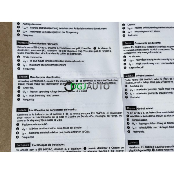 Lot accessoires passe cables bouchons Hager Vector pour coffret electrique