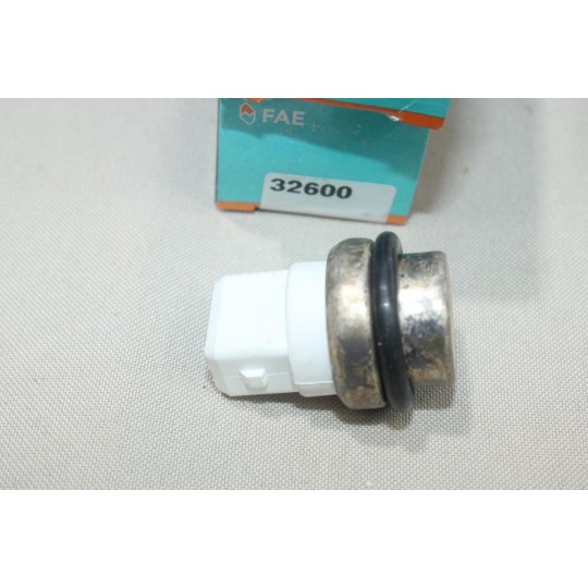 Sonde temperature liquide de refroidissement FAE 32600 pour renault laguna 1 megane 1 dont scenic espace 3 III kangoo trafic 1 