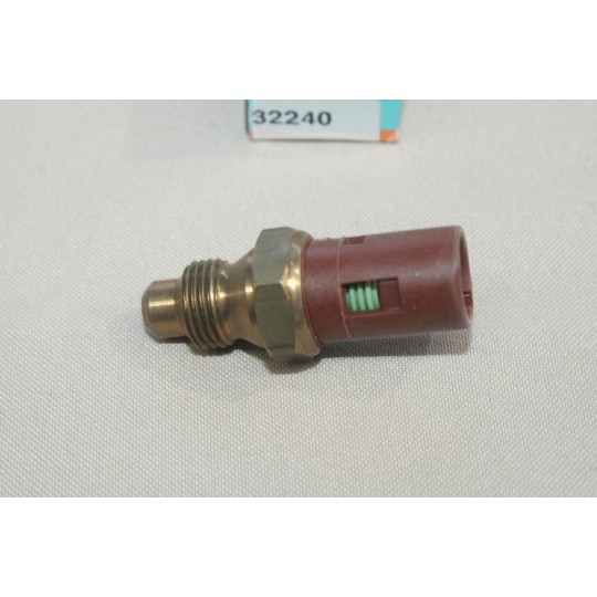 Sonde de temperature liquide de refroidissement FAE 32240 pour renault 21 R21 safrane espace 1 2 I II trafic 1 