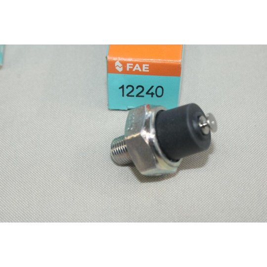 Sonde capteur pression huile moteur FAE 12240 pour daihatsu cuore feroza rocky charade applause move terios sirion YRV isuzu 