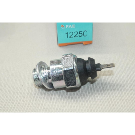 Sonde capteur pression huile moteur FAE 12250 pour citroen CX C25 2.2D 2.5D 2.2 2.5 D diesel 