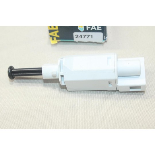Capteur position pedale embrayage FAE 24771 audi TT volkswagen golf 4 IV new beetle bora 