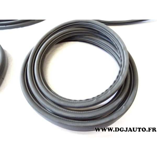 Joint de porte portiere arriere gauche 90521933 pour opel astra G partir 1998