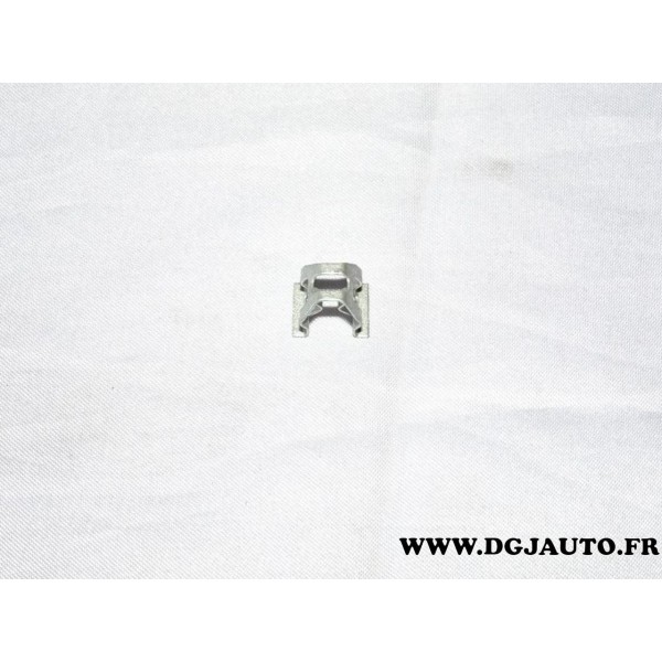 Agrafe prisonnier fixation revetement interieur 7L6867190 pour volkswagen CC partir 2012 passat partir 2009 touareg partir 2003