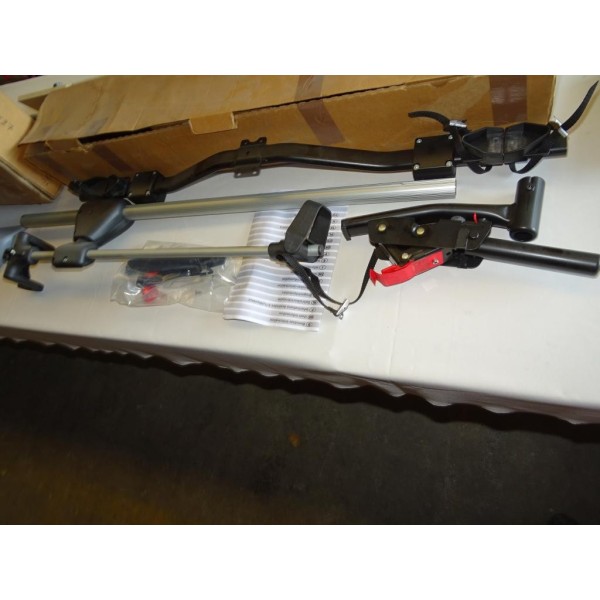 Kit 1 porte velo sur barre de toit version à soulevement OPEL 90513399 pour tous modèles
