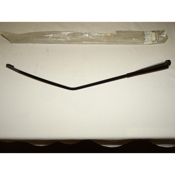 Bras essuie glace hayon coffre lunette arriere 90504978 pour opel vectra B