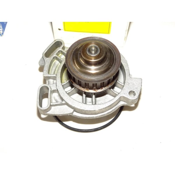 Pompe à eau 9001309 pour volkswagen LT28 LT35 LT40 LT55 2.4 essence