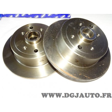 Paire disques de frein arriere 261mm plein sans roulement de roue 9004866J pour opel kadett E vectra A