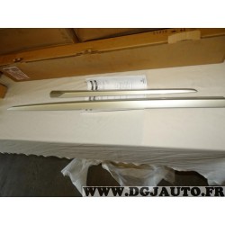 Baguette moulure de porte argent coté droit avant + arriere 08P05SMG690 pour honda civic FK partir de 2006