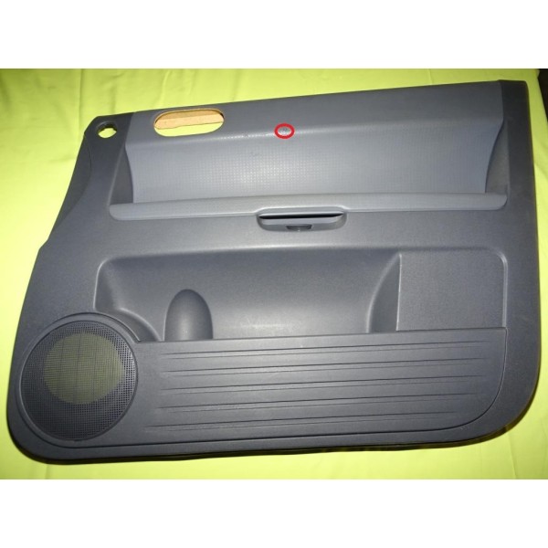 Panneau de porte garniture avant droit avec gros accro piece 1 centime voir photo MR951616HB pour mitsubishi colt partir de 2004