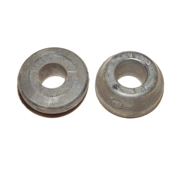 Lot 2 silents bloc suspension arriere MB809388 pour mitsubishi pajero montero V20 partir de 1990