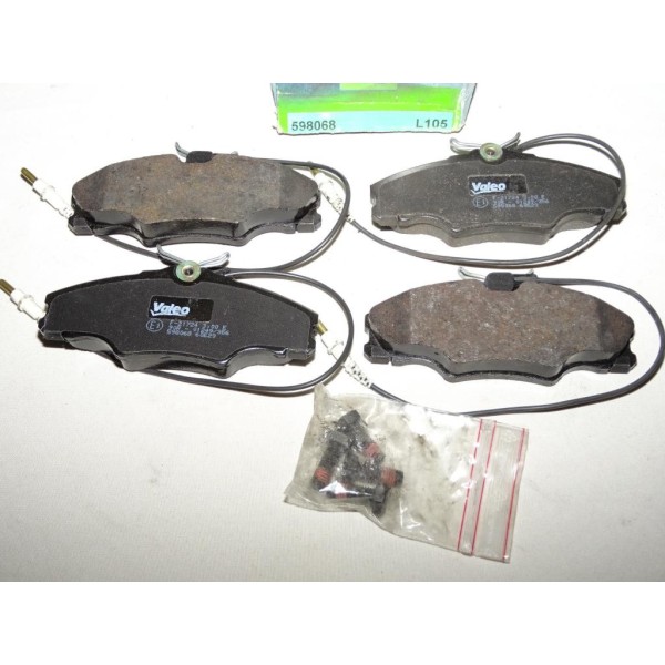 Jeux 4 plaquettes de frein avant montage lucas 598068 pour peugeot 406 dont break