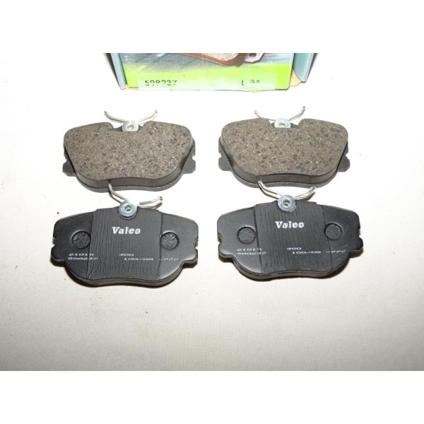 Jeux 4 plaquettes de frein avant montage lucas 598237 pour saab 900 9000