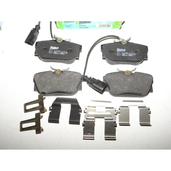 Jeux 4 plaquettes de frein arriere montage lucas 598650 pour ford galaxy seat alhambra volkswagen sharan