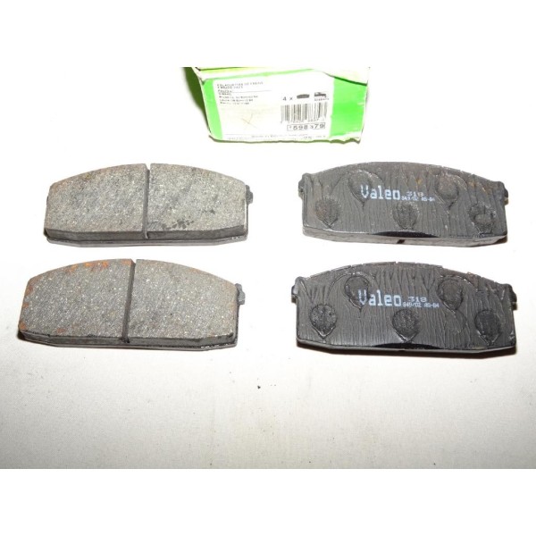 Jeux 4 plaquettes de frein avant montage akebono 598379 pour nissan bluebird cherry laurel prairie stanza sunny vanette