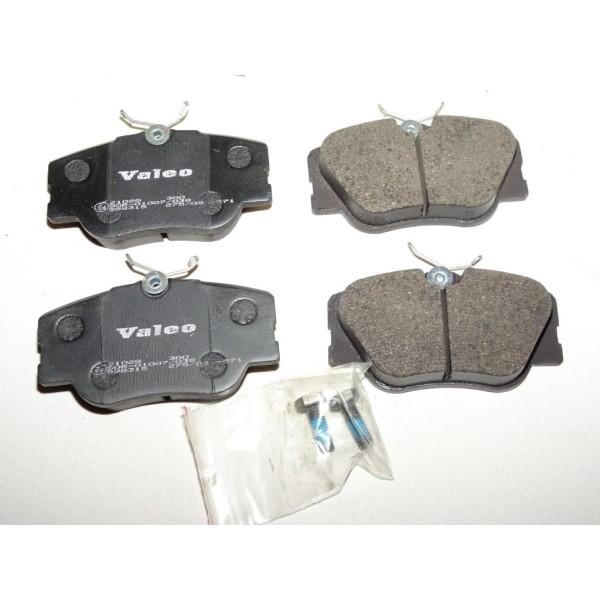 Jeux 4 plaquettes de frein avant montage lucas 598315 pour mercedes 190 W201 classe W124