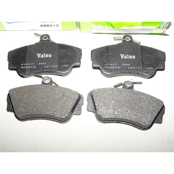 Jeux 4 plaquettes de frein avant montage lucas 598015 pour volvo 440 460 480