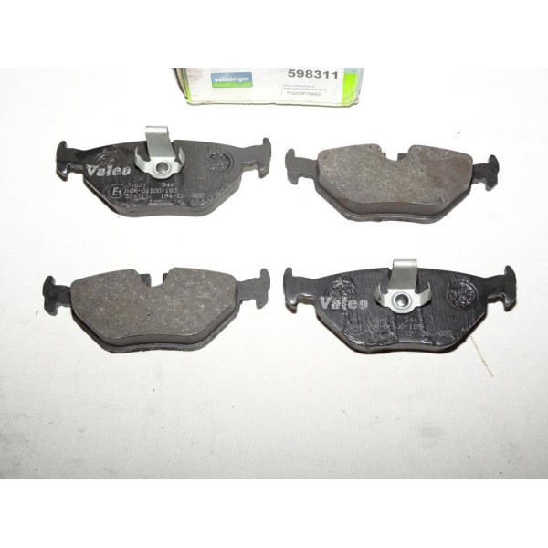 Jeux 4 plaquettes de frein arriere montage teves 598311 pour BMW E39 serie 5 alpina B10