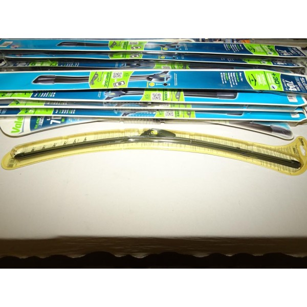 1 Balais essuie glace 700mm souple UM704 567951 pour peugeot 307 expert fiat scudo chrysler voyager 3 4 toyota yaris verso S cit