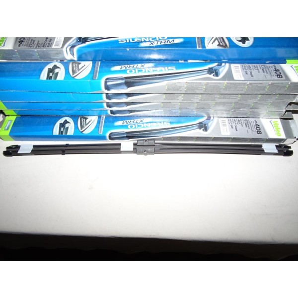 Paire balais essuie glace 2x 700mm souple silencio xtrm valeo VM408 574317 pour peugeot 407 mercedes classe S W221