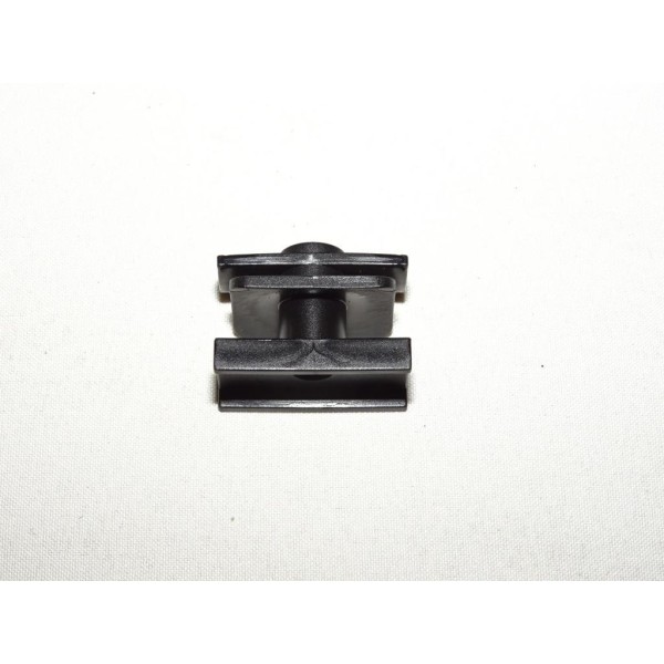 Agrafe fixation bavette parechocs avant calandre grille radiateur 6846295 pour volvo 940 960 S90 V90