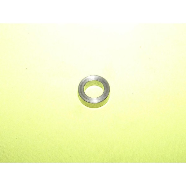 Bague entretoise fixation tirant bras suspension avant 3120869 pour volvo 440 460 480