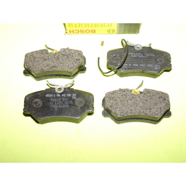 Jeux 4 plaquettes de frein avant montage girling 0986492090 pour peugeot 306 405