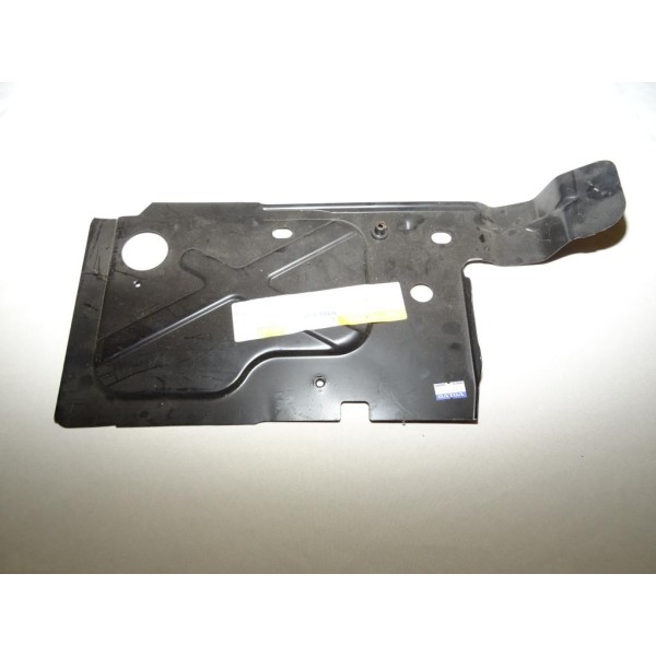 Plaque tole ossature facade avant droite 3536655 pour volvo 740 760 940 960 S90 V90