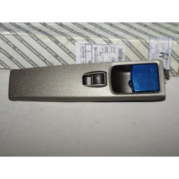 Platine bouton commande leve vitre electrique avant droite grise 735386364 pour lancia musa de 2004 à 2007