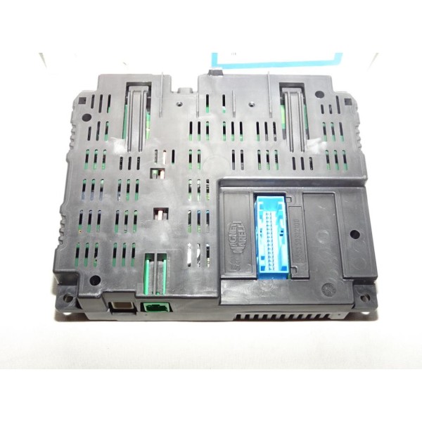 Boitier centrale ECU navigateur blue and me convergence 51826515 pour fiat grande punto dont abarth de 2005 à 2009