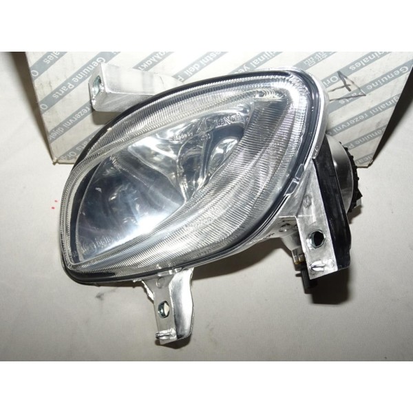 Phare antibrouillard avant gauche 46776989 pour lancia Y ypsilon de 2000 à 2003