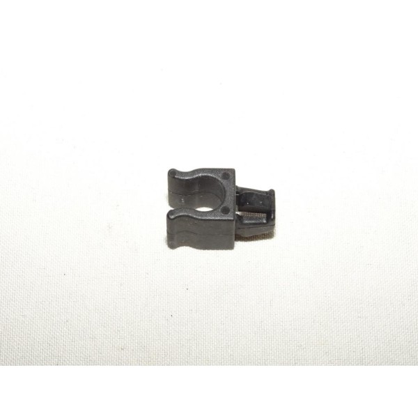 Agrafe fixation barre tige ouverture de capot moteur 7660676 pour fiat tempra