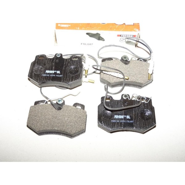 Jeux 4 plaquettes de frein avant montage TRW FSL687 pour citroen ZX diesel