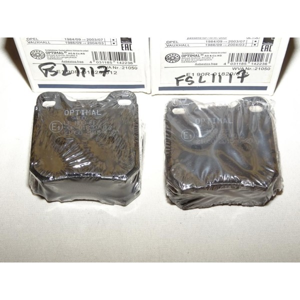 Jeux 4 plaquettes de frein arriere montage teves 9480 pour opel omega B