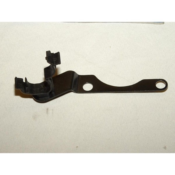 Etrier patte support fixation boitier filtre à air durite 46809158 pour fiat stilo 1.9JTD 1.9 JTD 80CV 100CV