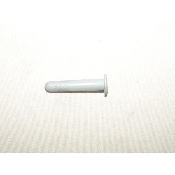 Douille cheville fixation revetement compartiment coffre 60699841 pour alfa romeo 159 de 2005 à 2011