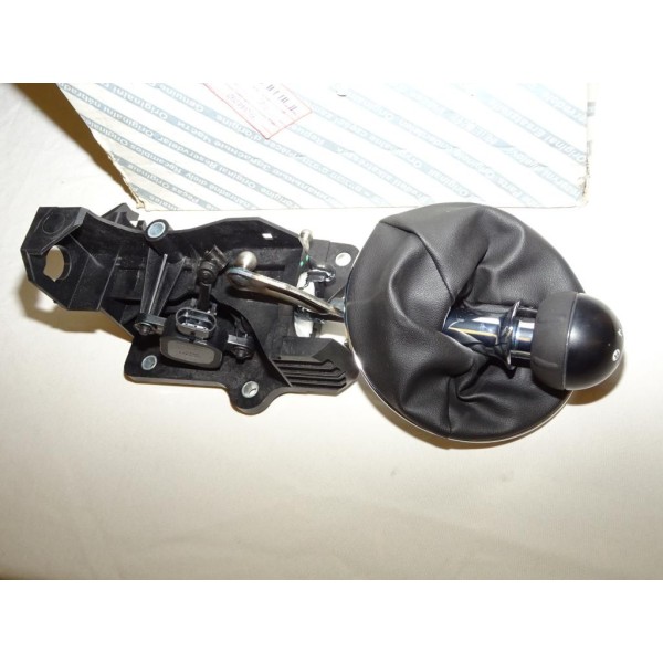 Levier de vitesse avec pommeau 55344792 pour fiat 500 de 2007 à 2015 avec start and stop