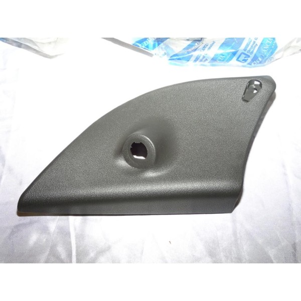 Revetement cache plastique fixation retroviseur gauche 735268075 pour fiat punto 2 II 3 portes partir de 1999 