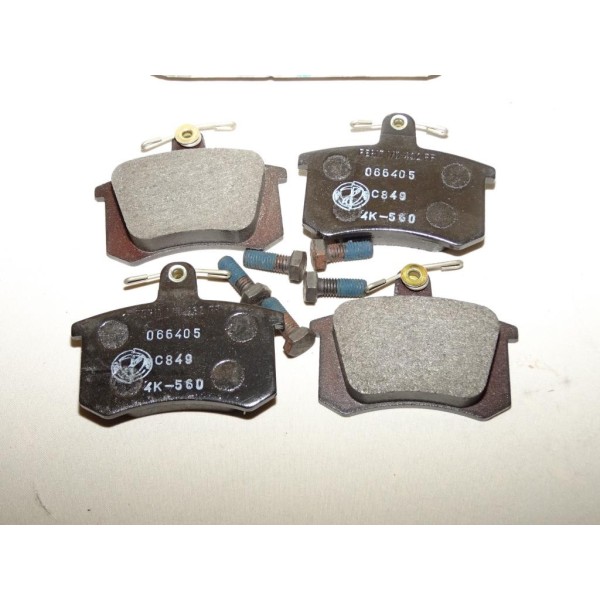 Jeux 4 plaquettes de frein arriere montage lucas 77362187 pour alfa romeo 164 fiat croma lancia thema