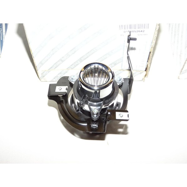 Phare antibrouillard avant droit 156052642 pour alfa romeo 147 