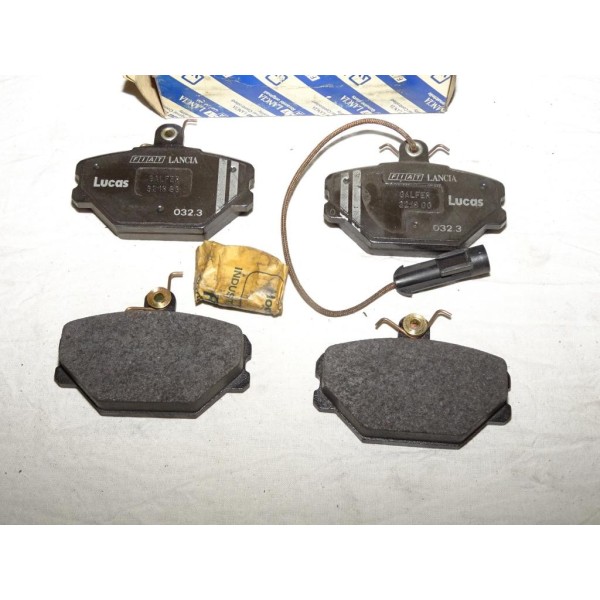 Jeux 4 plaquettes de frein avant montage lucas 9943830 pour lancia dedra fiat tipo tempra uno
