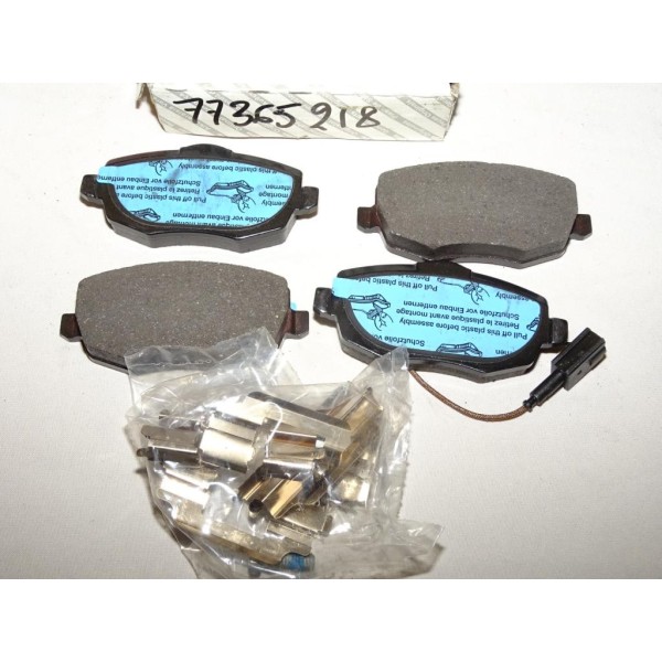 Jeux 4 plaquettes de frein avant montage lucas 77365218 pour lancia ypsilon partir de 2003