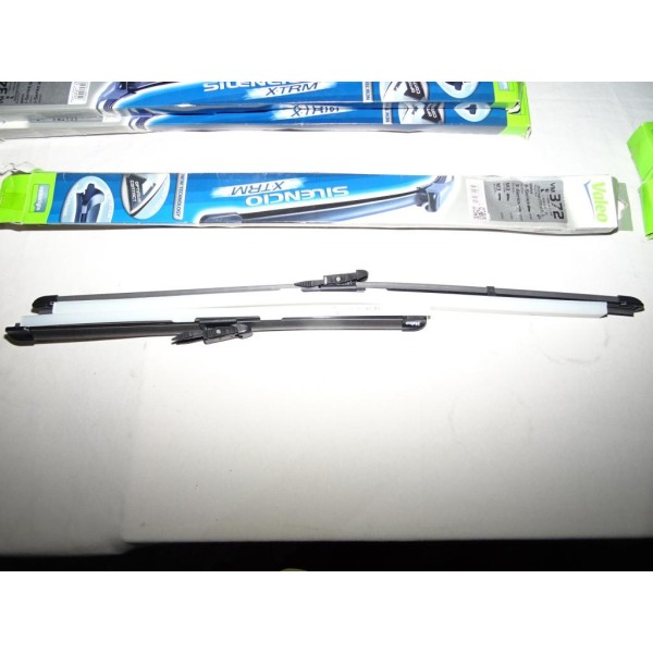 Paire balais essuie glace souple 600mm + 400mm silencio xtrm valeo VM372 574472 pour BMW E92 E93 serie 3 dont M3 partir de octob