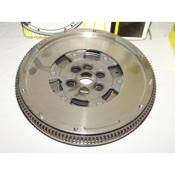 Volant moteur pour double embrayage boite automatique 415053109 pour audi A3 seat altea leon 2 II toledo 3 III skoda octavia 2 I